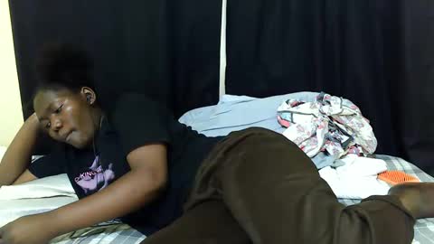 Snapshot of hot_darling95 chatting on October 9, 7:01 pm Milly online show from October 9, 7:01 pm