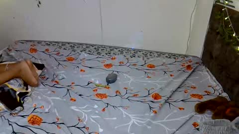 Snapshot of hot_dayne chatting on November 17, 2:23 pm hot_dayne online show from November 17, 2:23 pm