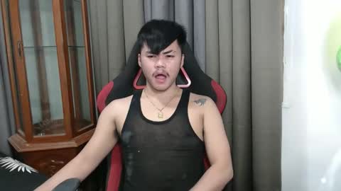 Snapshot of hot_emmanuel chatting on October 12, 6:01 am hot_emmanuel online show from October 12, 6:01 am