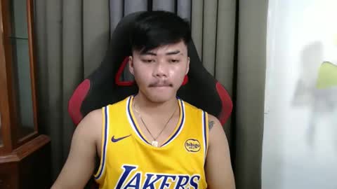 Snapshot of hot_emmanuel chatting on October 26, 4:40 am hot_emmanuel online show from October 26, 4:40 am