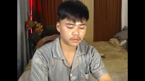 hot_emmanuel online show from March 26, 8:53 am