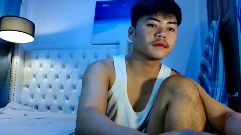 hot_emmanuel online show from April 1, 11:55 am