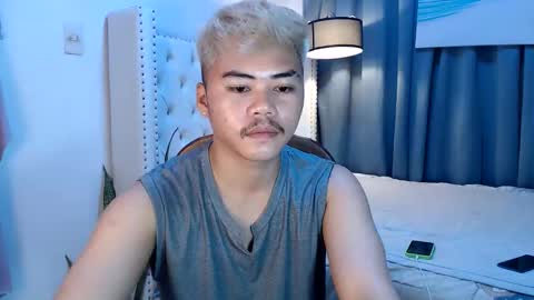 Snapshot of hot_emmanuel chatting on April 26, 6:38 pm hot_emmanuel online show from April 26, 6:38 pm