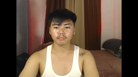 Snapshot of hot_emmanuel chatting on May 9, 2:50 am hot_emmanuel online show from May 9, 2:50 am