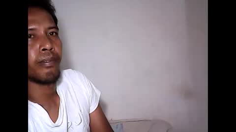 Snapshot of hot_fuck33 chatting on December 17, 9:32 pm jack online show from December 17, 9:32 pm