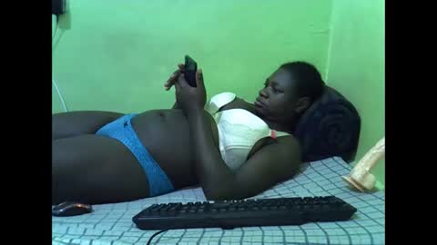 hot_girlly online show from September 19, 2:24 am