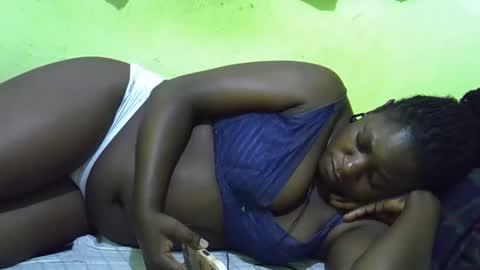 Snapshot of hot_girlly chatting on March 15, 7:14 am hot_girlly online show from March 15, 7:14 am