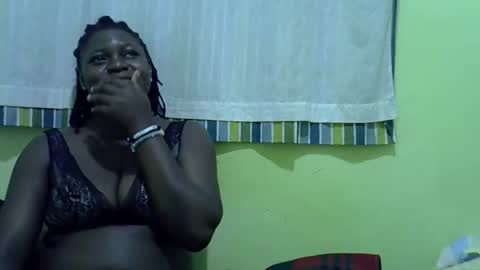Snapshot of hot_girlly chatting on April 6, 4:52 pm hot_girlly online show from April 6, 4:52 pm