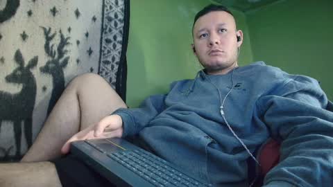 hot_guy36 online show from April 3, 3:21 pm