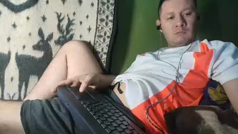 Snapshot of hot_guy36 chatting on July 16, 2:39 am hot_guy36 online show from July 16, 2:39 am