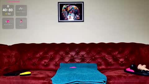 Snapshot of hot_hayde chatting on September 10, 8:20 pm Aly online show from September 10, 8:20 pm