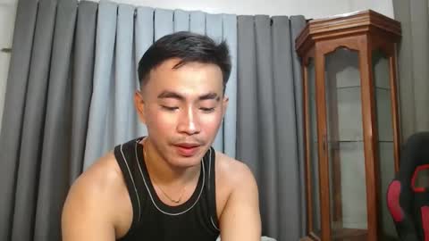 Snapshot of hot_khevin chatting on October 18, 10:38 am hot_khevin online show from October 18, 10:38 am