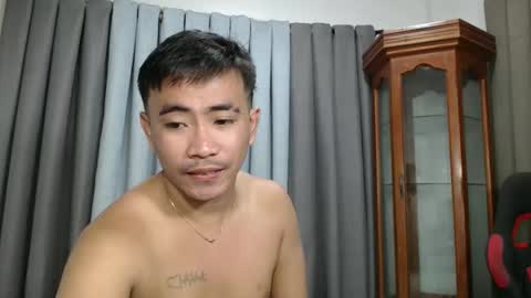 Snapshot of hot_khevin chatting on October 18, 10:43 pm hot_khevin online show from October 18, 10:43 pm