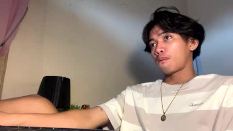 Snapshot of hot_kianxx chatting on May 9, 6:07 am hot_kianxx online show from May 9, 6:07 am