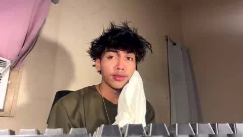 Snapshot of hot_kianxx chatting on May 14, 11:39 am hot_kianxx online show from May 14, 11:39 am