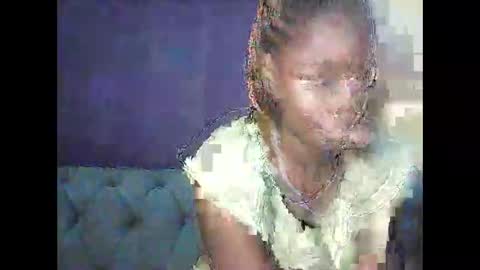 hot_latifah online show from April 13, 6:46 pm