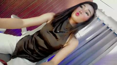 Snapshot of hot_laura69 chatting on May 8, 8:36 pm just call me laura online show from May 8, 8:36 pm