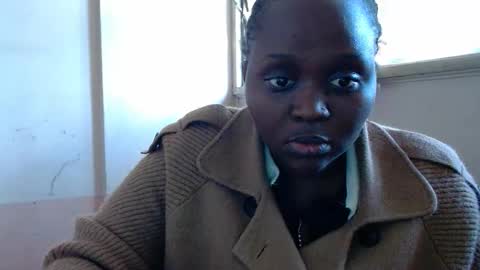 Snapshot of hot_linahh chatting on November 5, 6:46 am Linah online show from November 5, 6:46 am