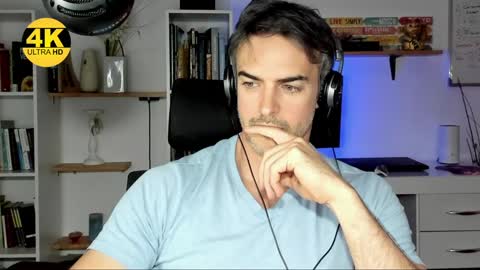 Snapshot of hot_martin25 chatting on January 20, 5:27 pm Martin online show from January 20, 5:27 pm