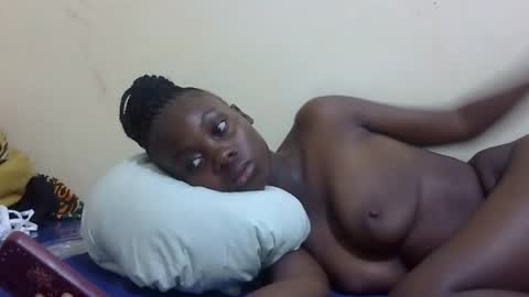 hot_melanie1 online show from April 14, 10:49 pm