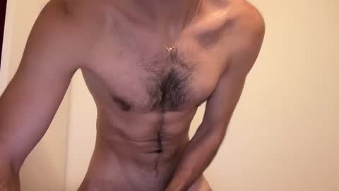 Snapshot of hot_men_athlete chatting on November 2, 3:36 pm hot_men_athlete online show from November 2, 3:36 pm