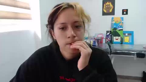 Snapshot of hot_mommymia chatting on September 17, 3:24 pm Mia online show from September 17, 3:24 pm
