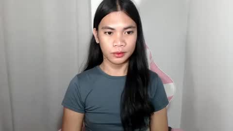 hot_pauline online show from April 4, 12:24 pm