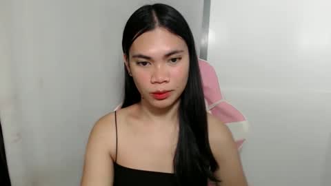 hot_pauline online show from April 14, 5:08 pm