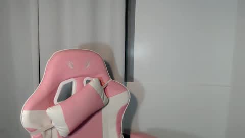 hot_pauline online show from April 18, 10:41 am