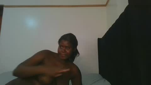 Hot petite online show from April 12, 9:25 am