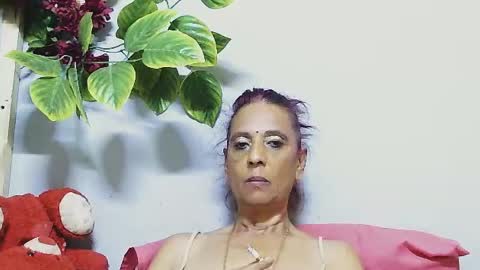hot queen online show from July 12, 8:33 pm