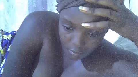 RAYLAH online show from April 17, 5:05 pm