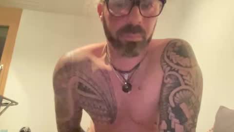 Snapshot of hot_sex83 chatting on December 25, 7:02 pm letmedoo2 online show from December 25, 7:02 pm