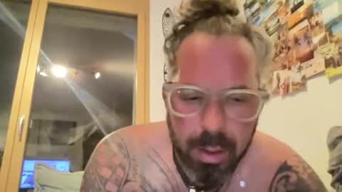 Snapshot of hot_sex83 chatting on October 13, 5:13 pm letmedoo2 online show from October 13, 5:13 pm