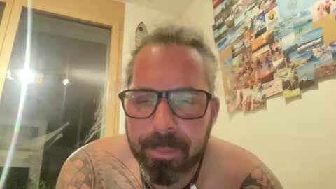 Snapshot of hot_sex83 chatting on October 16, 5:58 pm letmedoo2 online show from October 16, 5:58 pm