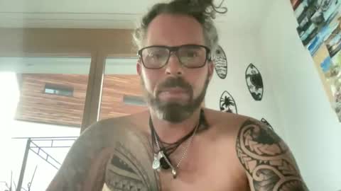 Snapshot of hot_sex83 chatting on October 19, 4:18 pm letmedoo2 online show from October 19, 4:18 pm