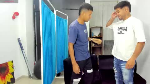 Snapshot of hot_sexmature chatting on March 9, 10:52 am Vanesa Oliver and Andrew online show from March 9, 10:52 am