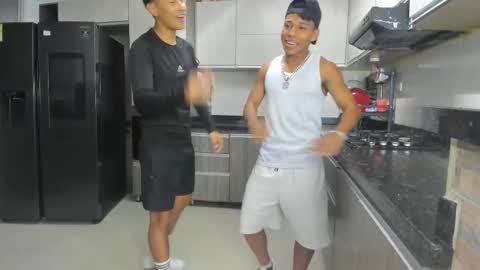 Snapshot of hot_sexmature chatting on October 10, 10:53 pm Vanesa Oliver and Andrew online show from October 10, 10:53 pm