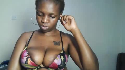 Snapshot of hot_sexxy_baby chatting on May 24, 1:54 am hot_sexxy_baby online show from May 24, 1:54 am