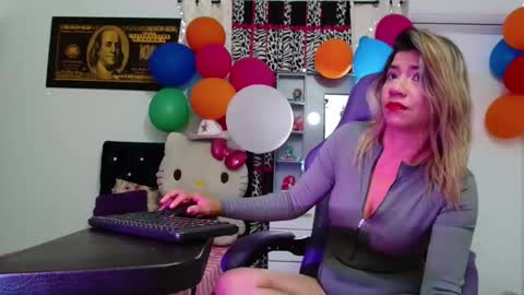 hot sexy bunny online show from April 7, 8:53 pm