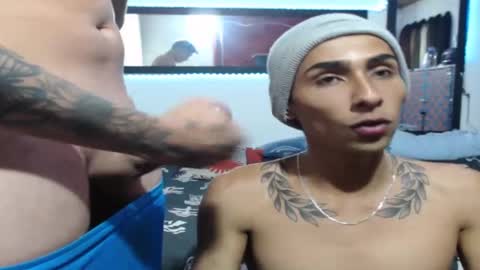 Snapshot of hot_skiiny chatting on December 30, 10:12 pm hot_skiiny online show from December 30, 10:12 pm