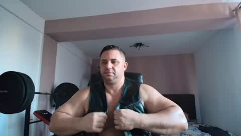 Stefano.. online show from August 8, 4:03 am