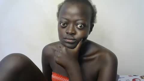 Snapshot of hot_tashaa chatting on April 23, 7:05 pm hot_tashaa online show from April 23, 7:05 pm