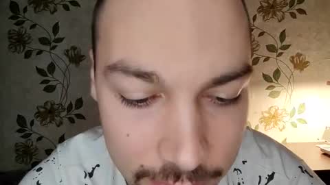 Snapshot of hotalphawolfxx chatting on March 2, 12:35 am Kristiyan online show from March 2, 12:35 am