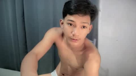 hotasian_jerome online show from February 26, 6:01 am