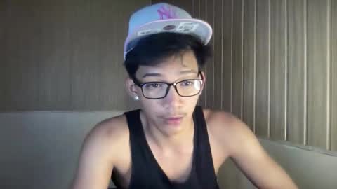 Snapshot of hotasian_jerome chatting on May 12, 8:55 am hotasian_jerome online show from May 12, 8:55 am