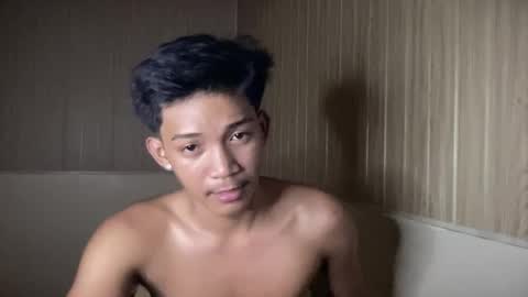 Snapshot of hotasian_jerome chatting on May 17, 12:23 pm hotasian_jerome online show from May 17, 12:23 pm