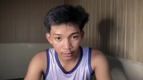 Snapshot of hotasian_jerome chatting on May 27, 9:06 am hotasian_jerome online show from May 27, 9:06 am