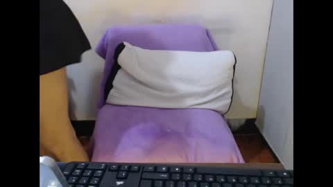 hotasianyue69 online show from April 9, 4:45 pm