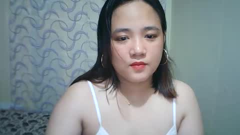 Snapshot of hotbabymomma chatting on March 6, 1:16 am Lynn online show from March 6, 1:16 am